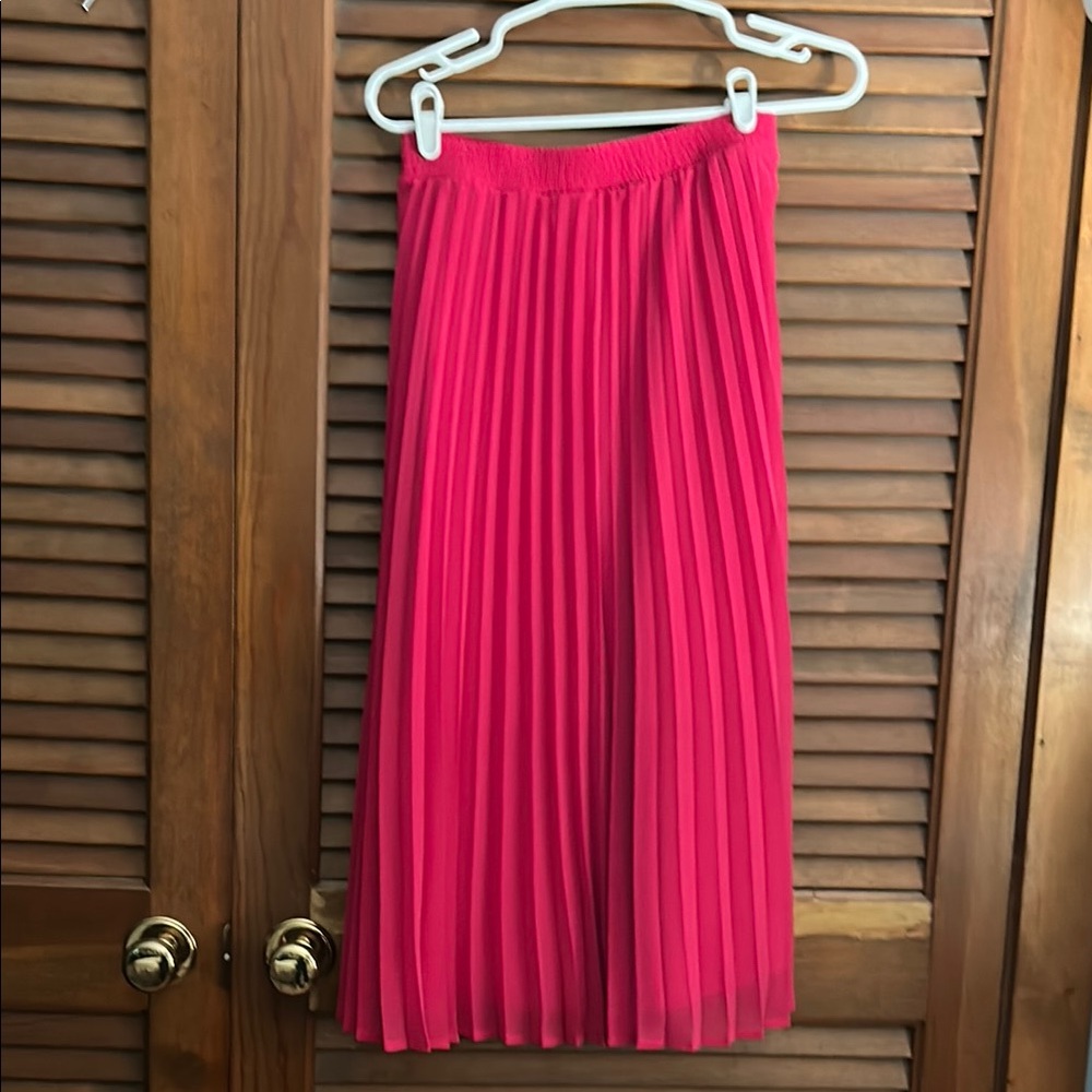 A New Day NWT Pleated Pink Skirt